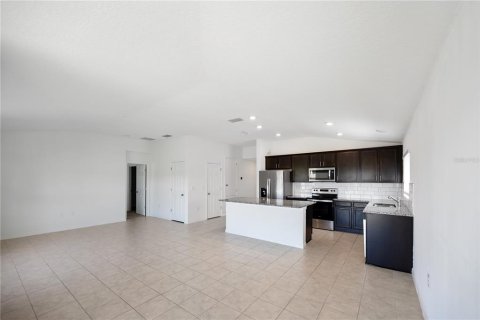 Villa ou maison à louer à Sarasota, Floride: 4 chambres, 158.03 m2 № 2119892 - photo 8