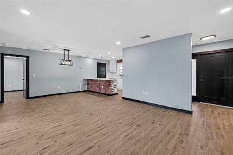 Купить виллу или дом в Пунта-Горда, Флорида 10 комнат, 119.57м2, № 2131683 - фото 4