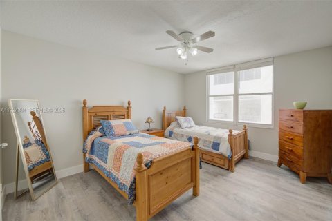 Apartment in Hollywood, Florida 2 bedrooms, 123.65 sq.m. № 2076708 - photo 16