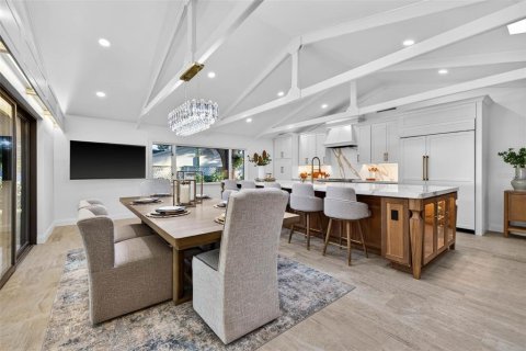 Casa en venta en Saint Petersburg, Florida, 5 dormitorios, 375.6 m2 № 2196546 - foto 19