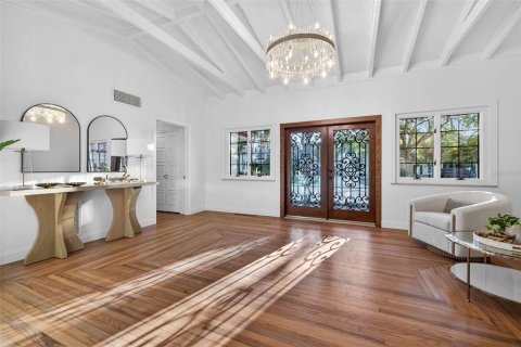 Casa en venta en Saint Petersburg, Florida, 5 dormitorios, 375.6 m2 № 2196546 - foto 4