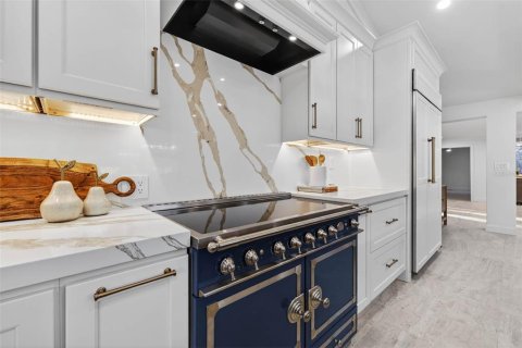 Casa en venta en Saint Petersburg, Florida, 5 dormitorios, 375.6 m2 № 2196546 - foto 16