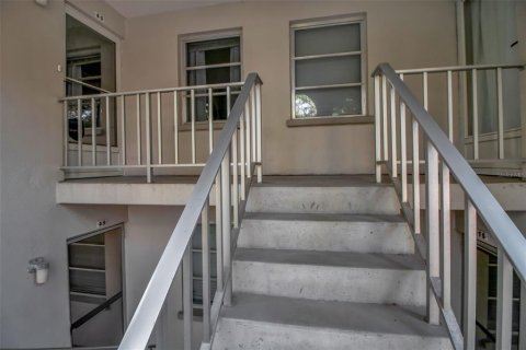 Condominio en venta en Sarasota, Florida, 2 dormitorios, 90.67 m2 № 1832195 - foto 10