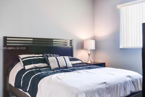 Купить кондоминиум в Майами, Флорида 2 спальни, 85.75м2, № 2054369 - фото 4