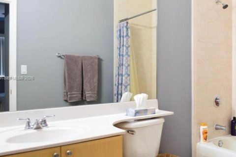 Купить кондоминиум в Майами, Флорида 2 спальни, 85.75м2, № 2054369 - фото 13