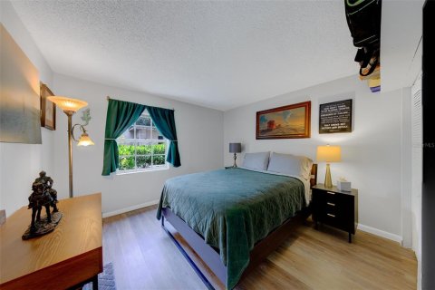 Copropriété à vendre à Tampa, Floride: 2 chambres, 92.9 m2 № 2378257 - photo 18