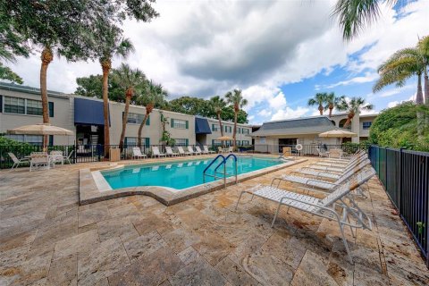 Copropriété à vendre à Tampa, Floride: 2 chambres, 92.9 m2 № 2378257 - photo 22