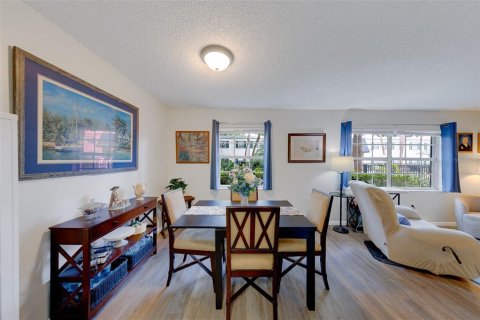 Copropriété à vendre à Tampa, Floride: 2 chambres, 92.9 m2 № 2378257 - photo 9