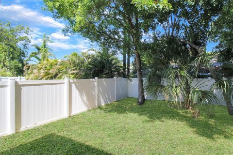 Villa ou maison à louer à Sarasota, Floride: 4 chambres, 208.19 m2 № 1133317 - photo 25