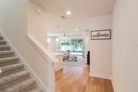 Villa ou maison à louer à Sarasota, Floride: 4 chambres, 208.19 m2 № 1133317 - photo 7