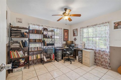 Villa ou maison à vendre à Tampa, Floride: 3 chambres, 131.18 m2 № 2299896 - photo 20