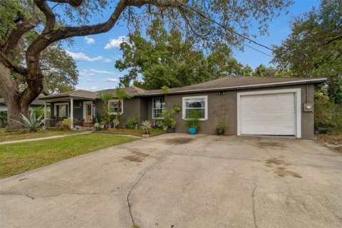 Villa ou maison à vendre à Tampa, Floride: 3 chambres, 131.18 m2 № 2299896 - photo 3