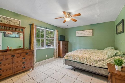 Villa ou maison à vendre à Tampa, Floride: 3 chambres, 131.18 m2 № 2299896 - photo 23