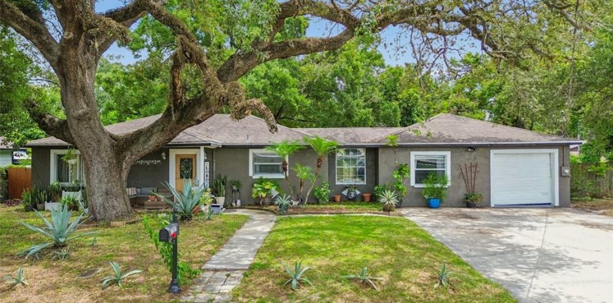 Villa ou maison à Tampa, Floride 3 chambres, 131.18 m2 № 2299896