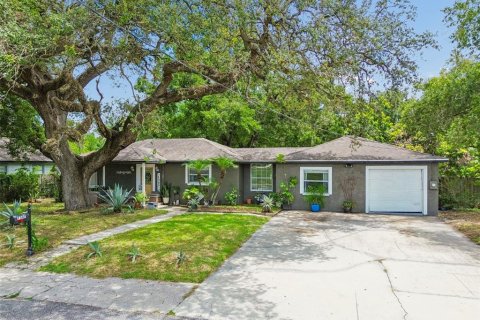 Villa ou maison à vendre à Tampa, Floride: 3 chambres, 131.18 m2 № 2299896 - photo 2