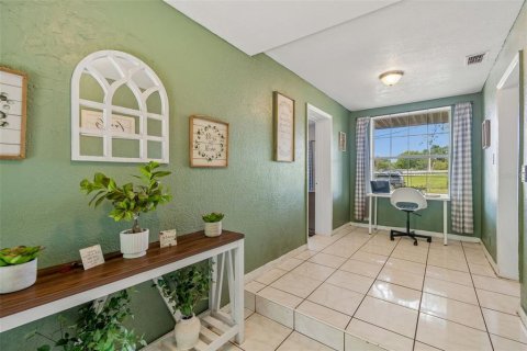 Villa ou maison à vendre à Tampa, Floride: 3 chambres, 131.18 m2 № 2299896 - photo 15