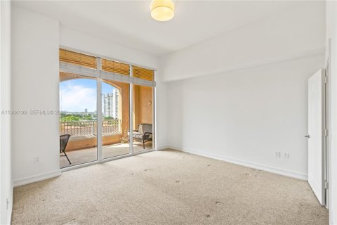 Купить кондоминиум в Авентура, Флорида 2 спальни, 125.88м2, № 2047665 - фото 11