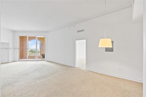 Купить кондоминиум в Авентура, Флорида 2 спальни, 125.88м2, № 2047665 - фото 6