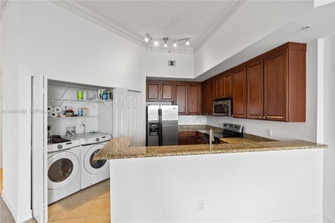 Купить кондоминиум в Авентура, Флорида 2 спальни, 125.88м2, № 2047665 - фото 29