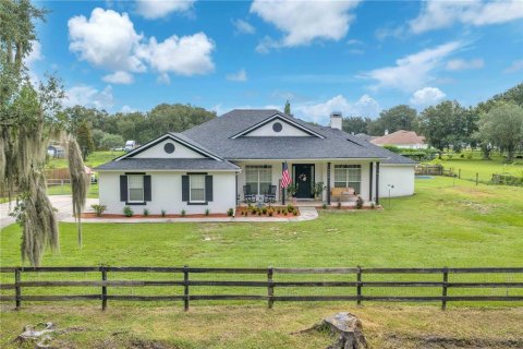 Casa en Plant City, Florida 4 dormitorios, 219.9 m2 № 2386542
