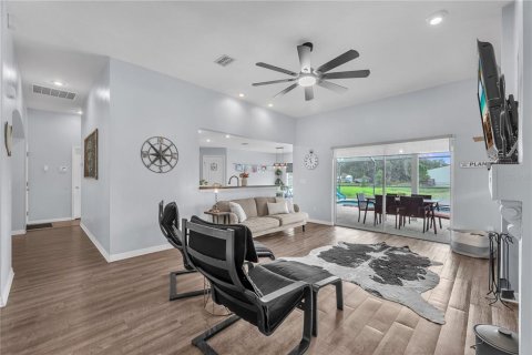 Casa en venta en Plant City, Florida, 4 dormitorios, 219.9 m2 № 2386542 - foto 10