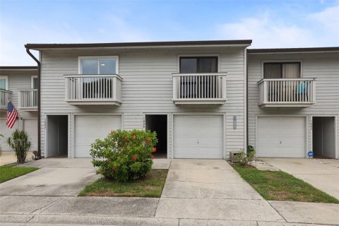 Condo in Pinellas Park, Florida, 2 bedrooms № 2267402