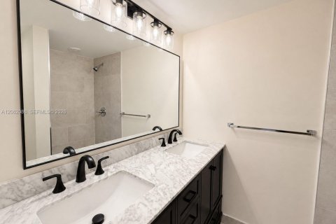 Casa en venta en West Palm Beach, Florida, 2 dormitorios, 114.83 m2 № 2343370 - foto 21