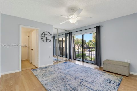 Casa en venta en West Palm Beach, Florida, 2 dormitorios, 114.83 m2 № 2343370 - foto 17