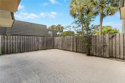 Casa en venta en West Palm Beach, Florida, 2 dormitorios, 114.83 m2 № 2343370 - foto 28