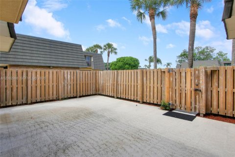 Casa en venta en West Palm Beach, Florida, 2 dormitorios, 114.83 m2 № 2343370 - foto 26