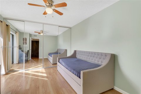 Casa en venta en West Palm Beach, Florida, 2 dormitorios, 114.83 m2 № 2343370 - foto 23