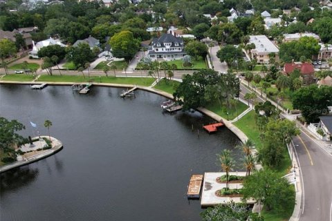 Casa en venta en Tarpon Springs, Florida, 3 dormitorios, 185.8 m2 № 2096905 - foto 4