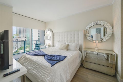 Copropriété à vendre à Miami, Floride: 3 chambres, 103.12 m2 № 2271559 - photo 18