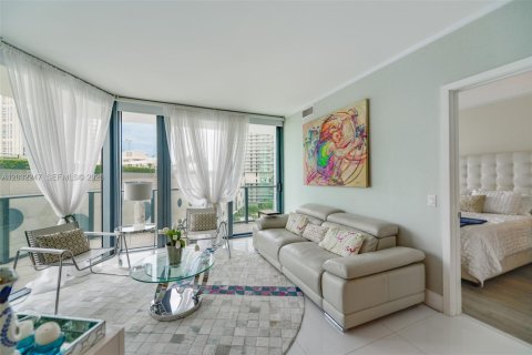 Copropriété à vendre à Miami, Floride: 3 chambres, 103.12 m2 № 2271559 - photo 17