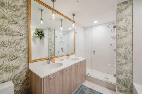 Copropriété à vendre à Miami, Floride: 3 chambres, 103.12 m2 № 2271559 - photo 23