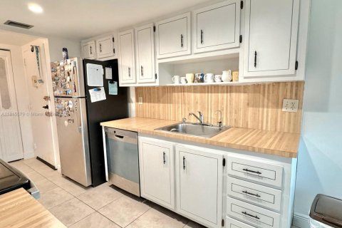 Condominio en venta en Pembroke Pines, Florida, 2 dormitorios, 104.05 m2 № 1937016 - foto 24