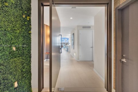 Condominio en venta en Miami, Florida, 3 dormitorios, 204.76 m2 № 2055808 - foto 8