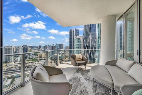 Condominio en Miami, Florida, 3 dormitorios  № 2055808