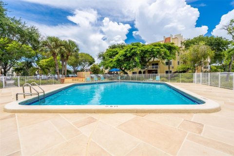 Copropriété à louer à Miami, Floride: 2 chambres, 74.69 m2 № 2392913 - photo 27