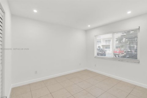 Copropriété à louer à Miami, Floride: 2 chambres, 74.69 m2 № 2392913 - photo 13