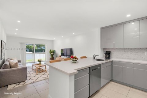 Copropriété à louer à Miami, Floride: 2 chambres, 74.69 m2 № 2392913 - photo 5