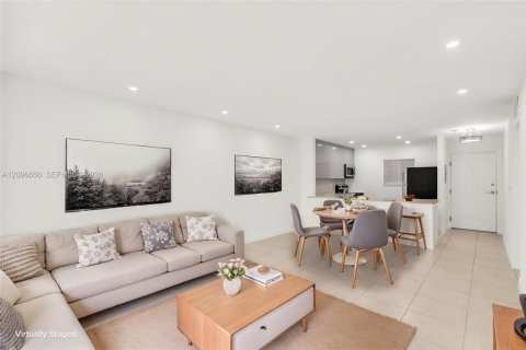 Copropriété à louer à Miami, Floride: 2 chambres, 74.69 m2 № 2392913 - photo 9