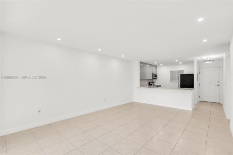 Copropriété à louer à Miami, Floride: 2 chambres, 74.69 m2 № 2392913 - photo 10