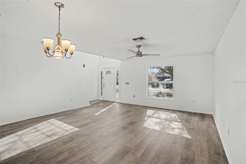Villa ou maison à vendre à Riverview, Floride: 4 chambres, 277.13 m2 № 2098374 - photo 10