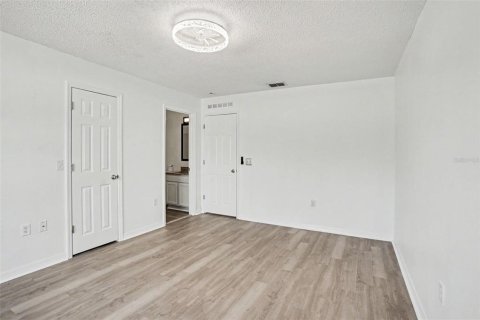 Villa ou maison à vendre à Riverview, Floride: 4 chambres, 277.13 m2 № 2098374 - photo 24