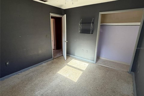 House in Orlando, Florida 3 bedrooms, 110.93 sq.m. № 2207990 - photo 10