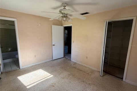 House in Orlando, Florida 3 bedrooms, 110.93 sq.m. № 2207990 - photo 8