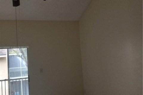 Copropriété à louer à Miramar, Floride: 2 chambres № 1881543 - photo 9