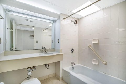 Купить кондоминиум в Орландо, Флорида 3 комнаты, 123м2, № 2234052 - фото 22