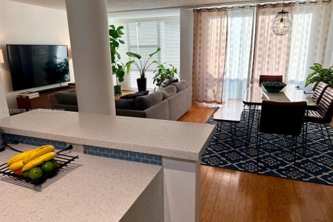 Condominio en venta en Miami Beach, Florida, 2 dormitorios, 141.21 m2 № 2435923 - foto 7